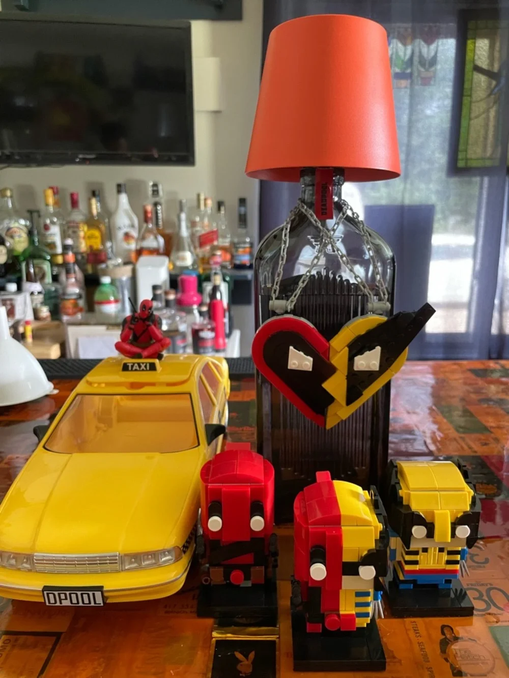 Deadpool and Wolverine Collectible Theater Taxi Popcorn bucket - Picture 4 of 8